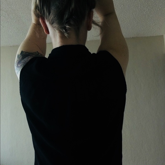 Studded collar forever 21 sleeveless top - Picture 4 of 4